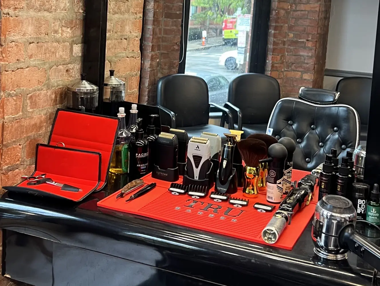 Inside ANFA Barber Shop
